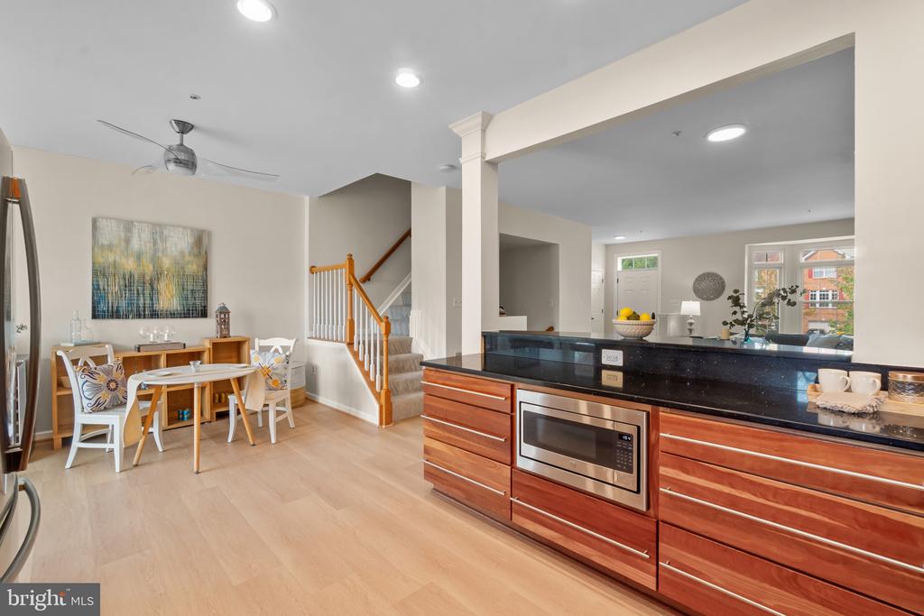3727 WESTFIELD COURT