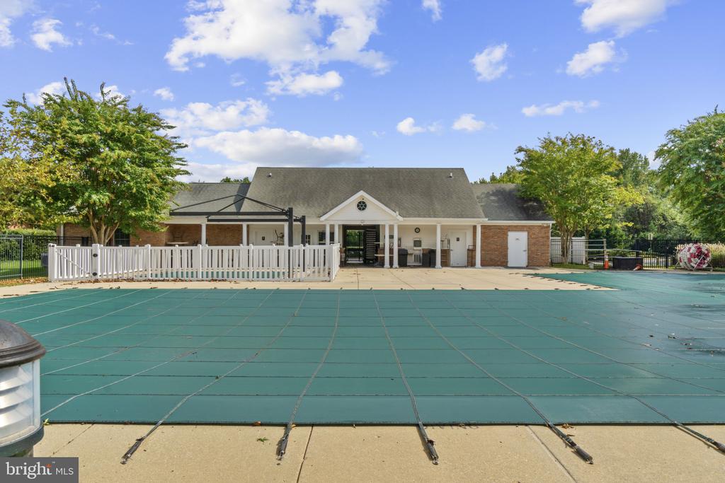 3727 WESTFIELD COURT