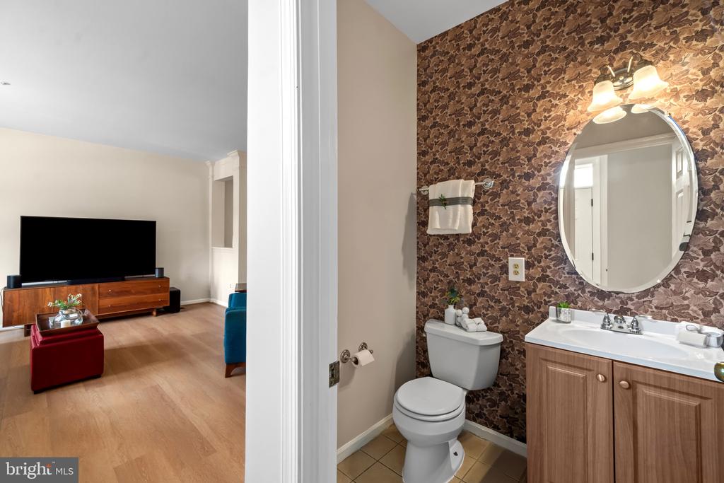 3727 WESTFIELD COURT