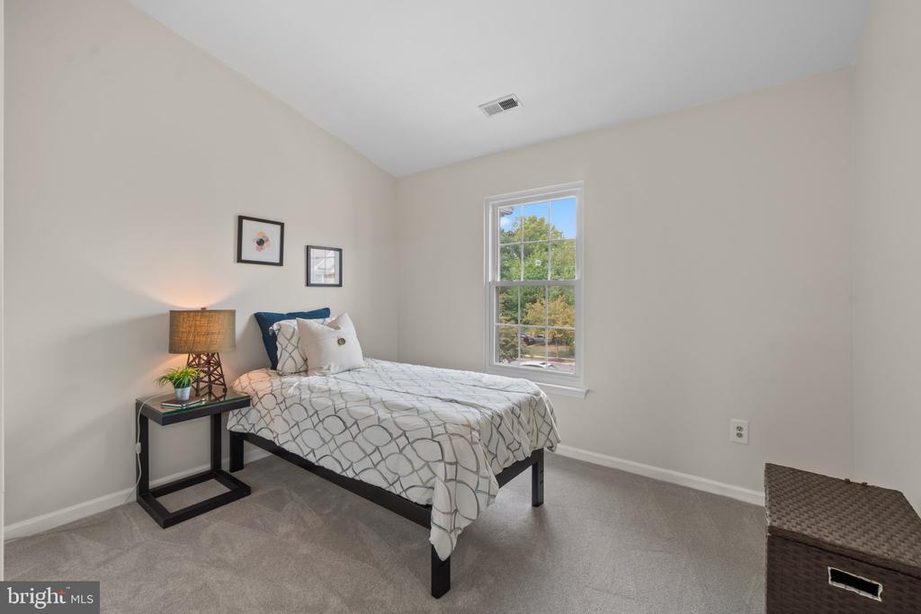 3727 WESTFIELD COURT