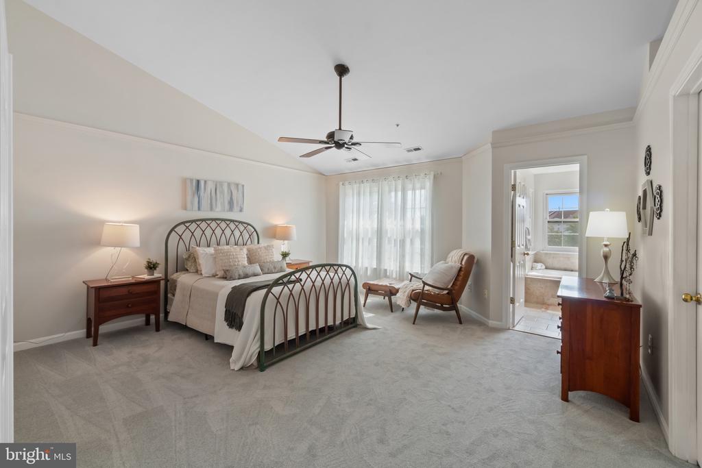 3727 WESTFIELD COURT