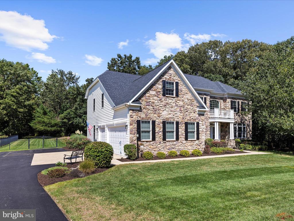 1628 CARNOUSTIE DRIVE