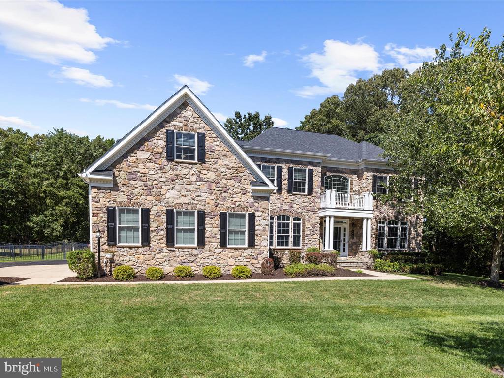 1628 CARNOUSTIE DRIVE