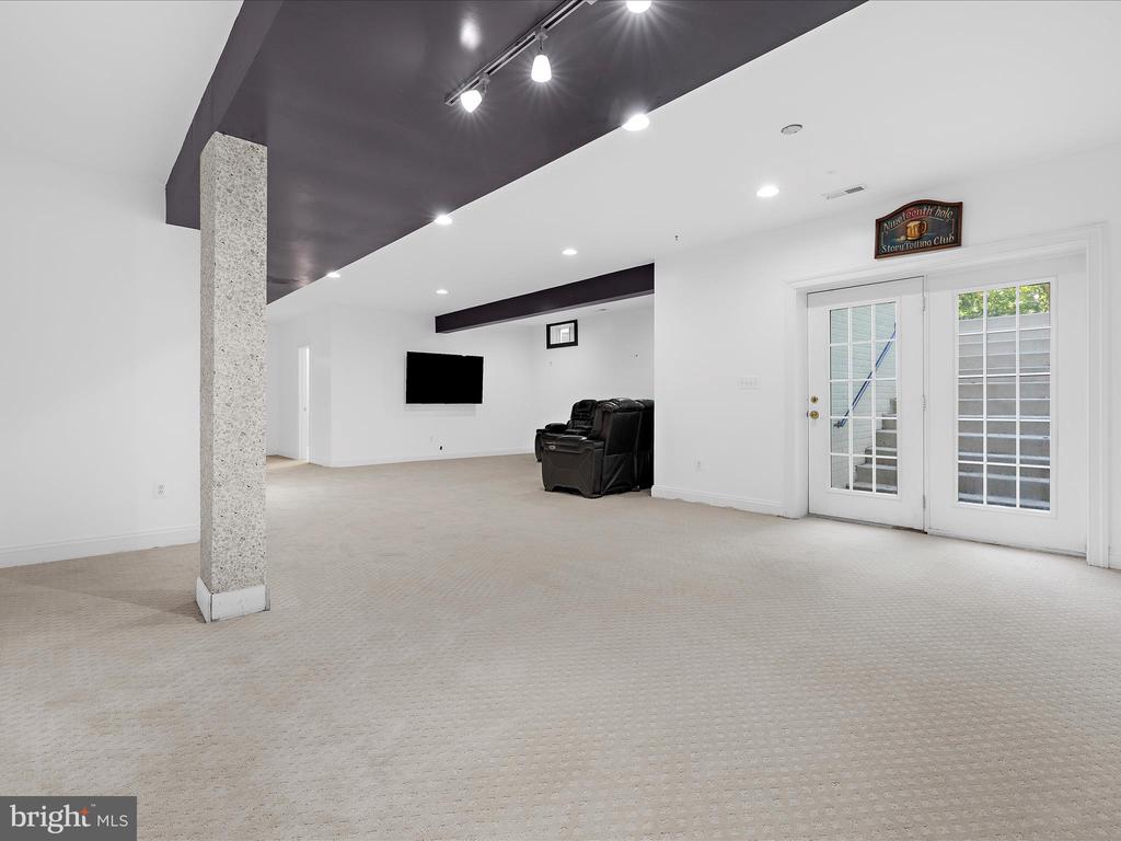 1628 CARNOUSTIE DRIVE