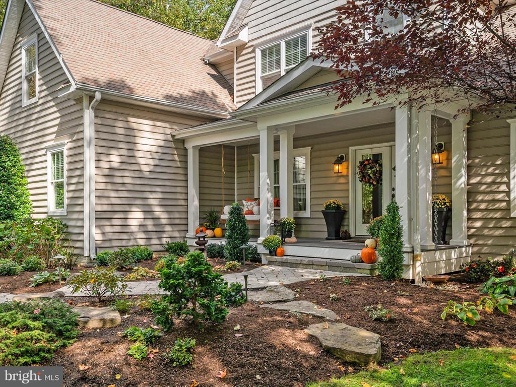 392 HARWOOD ROAD