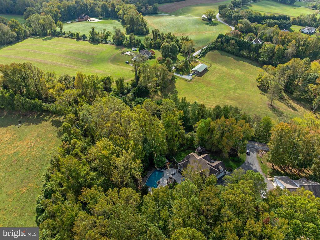 392 HARWOOD ROAD