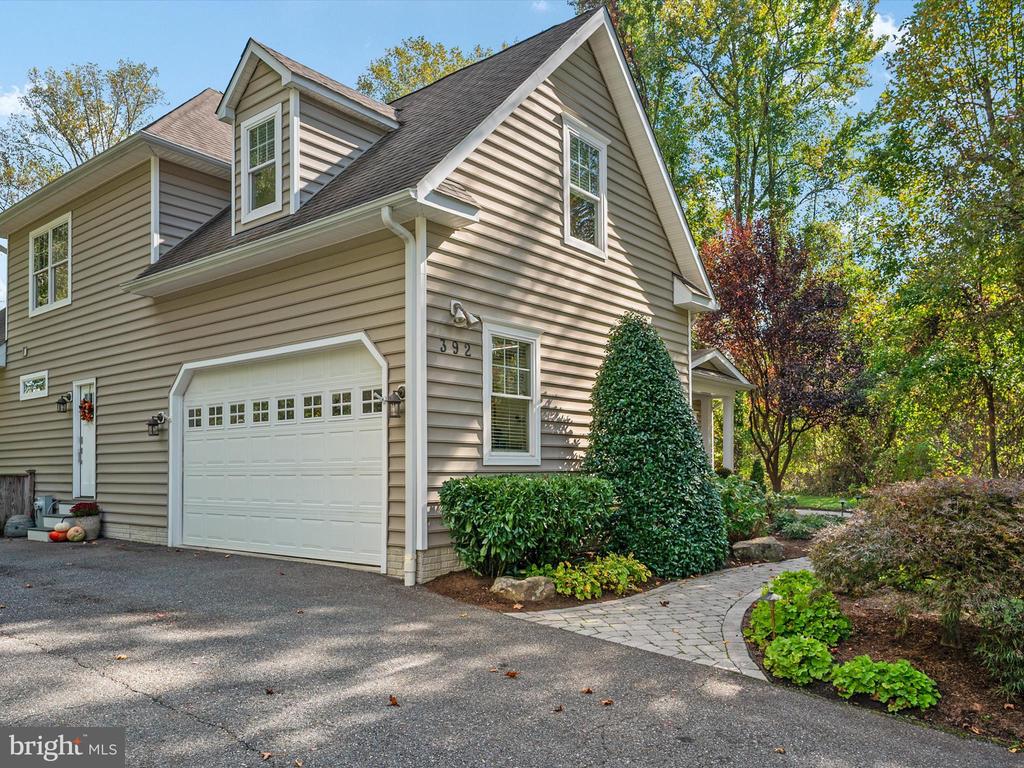 392 HARWOOD ROAD