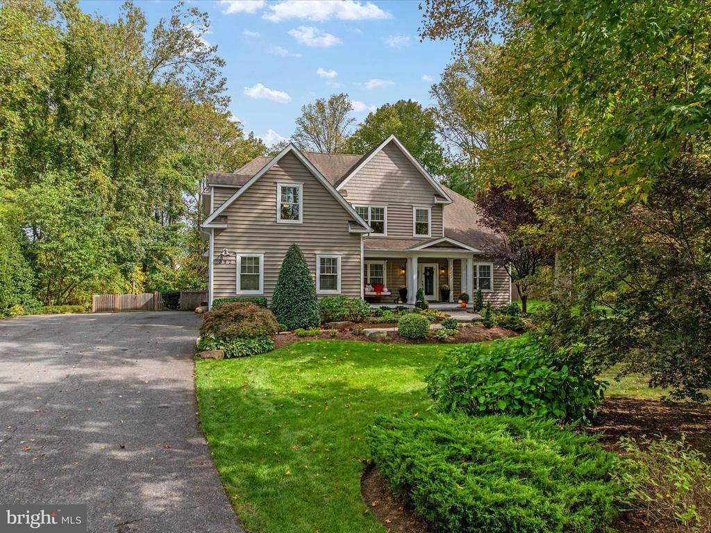 392 HARWOOD ROAD