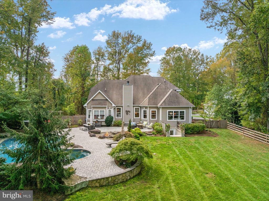 392 HARWOOD ROAD