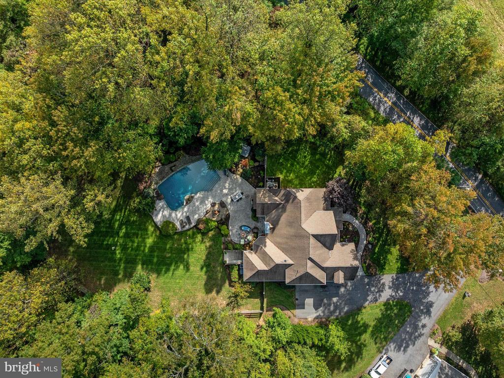 392 HARWOOD ROAD
