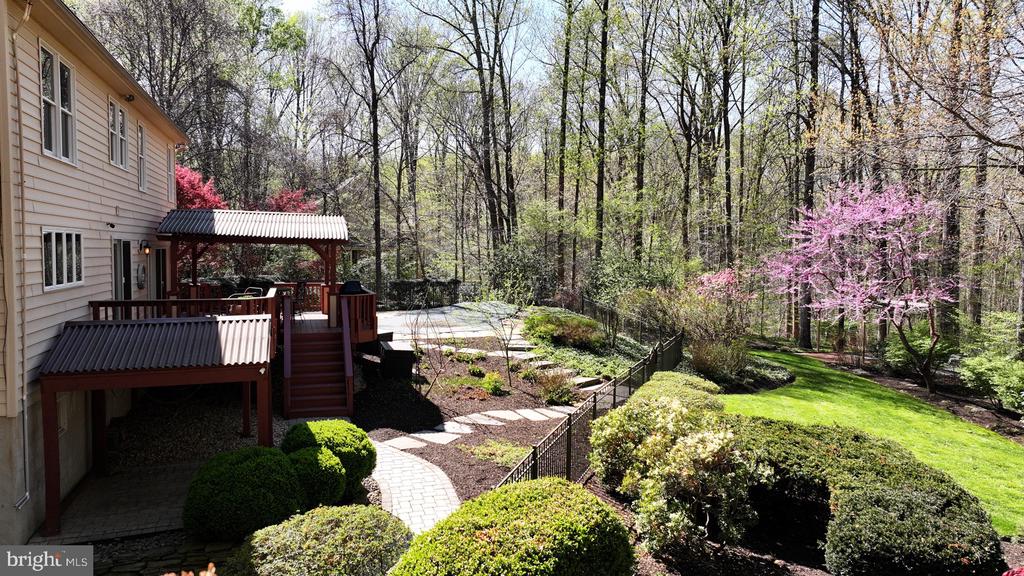 3509 MARTHAS VINEYARD WAY