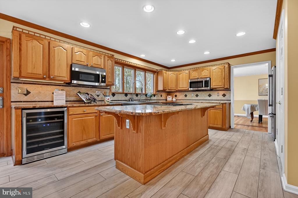 3509 MARTHAS VINEYARD WAY