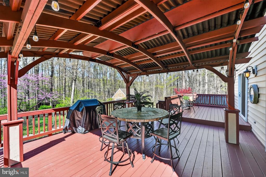 3509 MARTHAS VINEYARD WAY