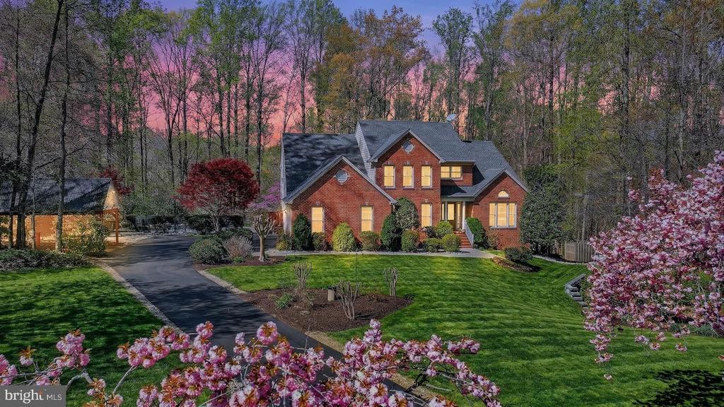 3509 MARTHAS VINEYARD WAY