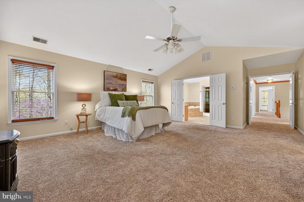 3509 MARTHAS VINEYARD WAY