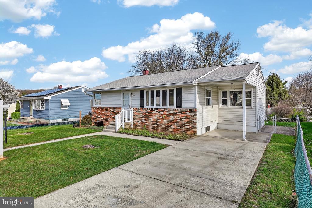 804 BENTWILLOW DRIVE