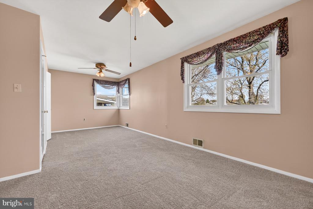 804 BENTWILLOW DRIVE