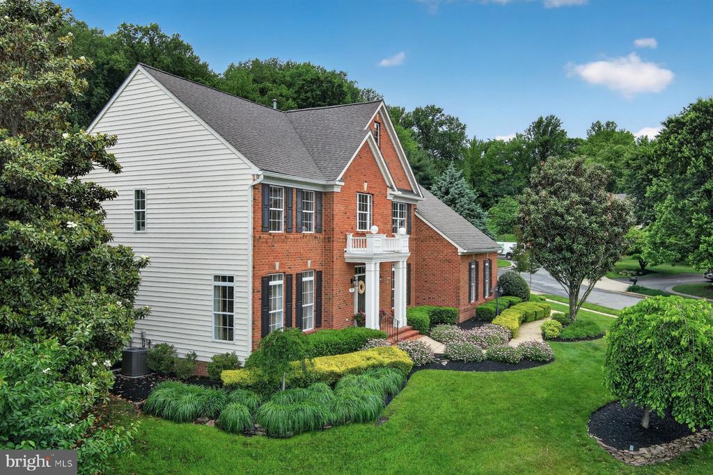 9 SEWALL COURT
