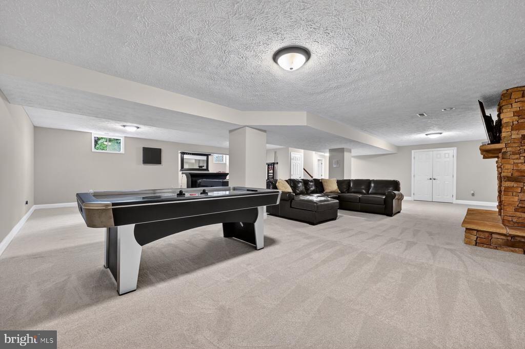 9 SEWALL COURT