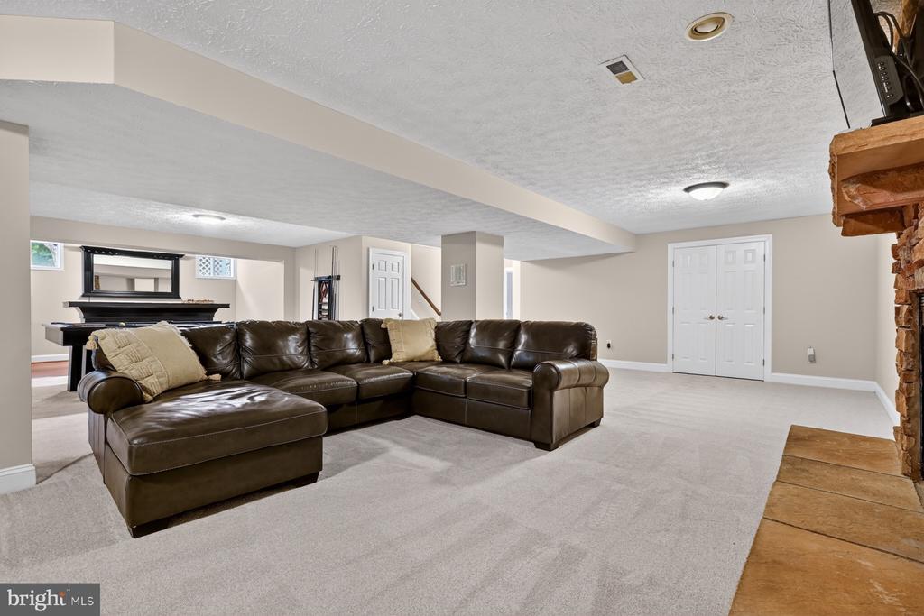 9 SEWALL COURT