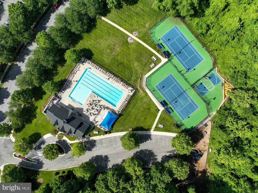 9 SEWALL COURT