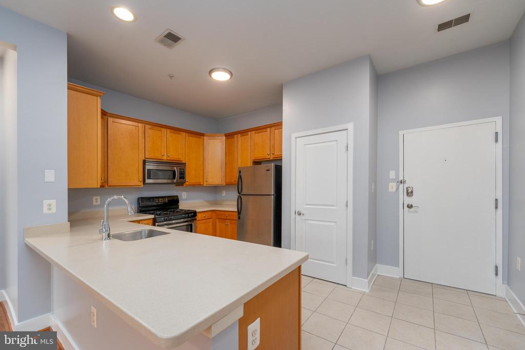 1500 THAMES STREET Unit: 202