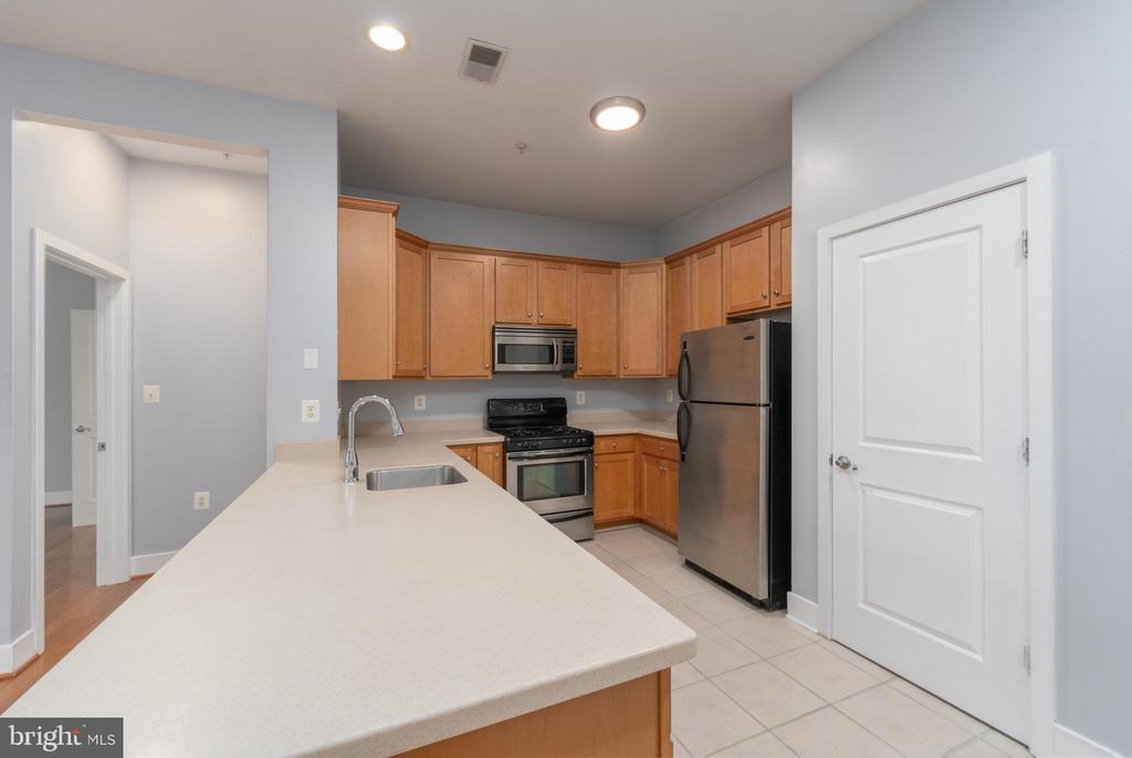 1500 THAMES STREET Unit: 202