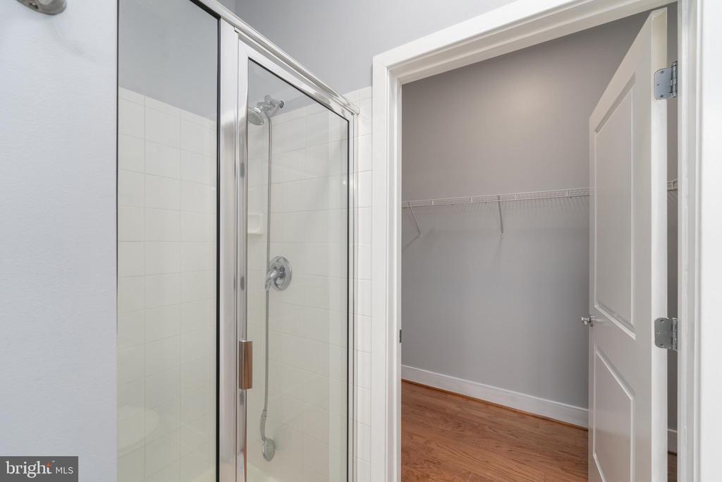 1500 THAMES STREET Unit: 202