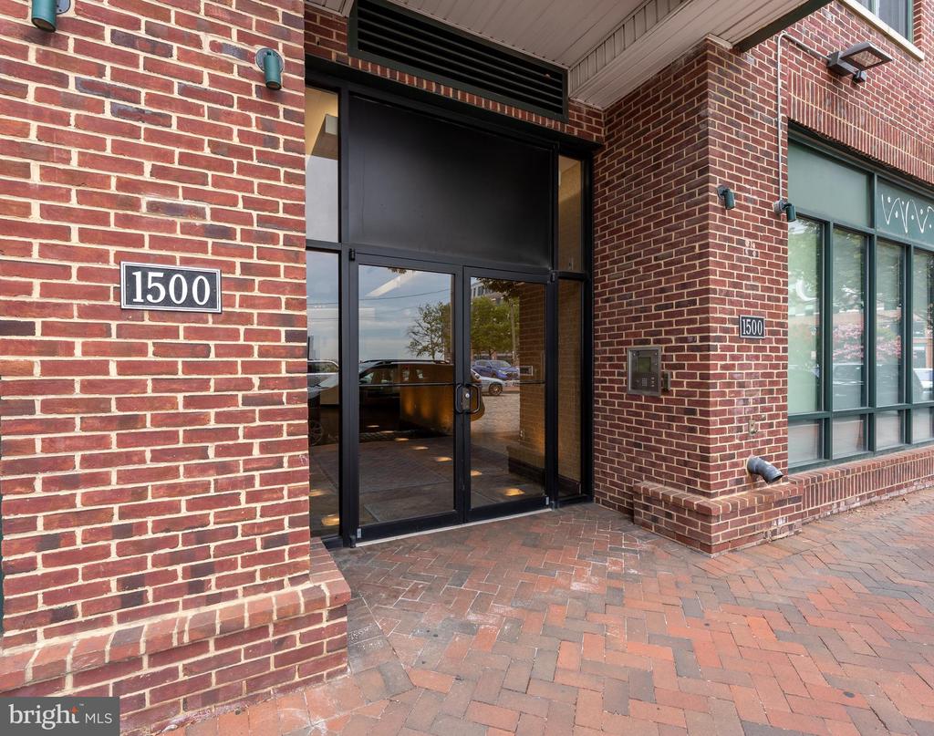 1500 THAMES STREET Unit: 202
