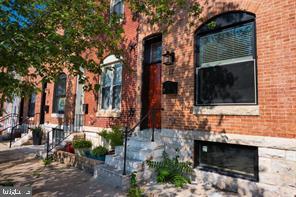 17 N EAST AVENUE