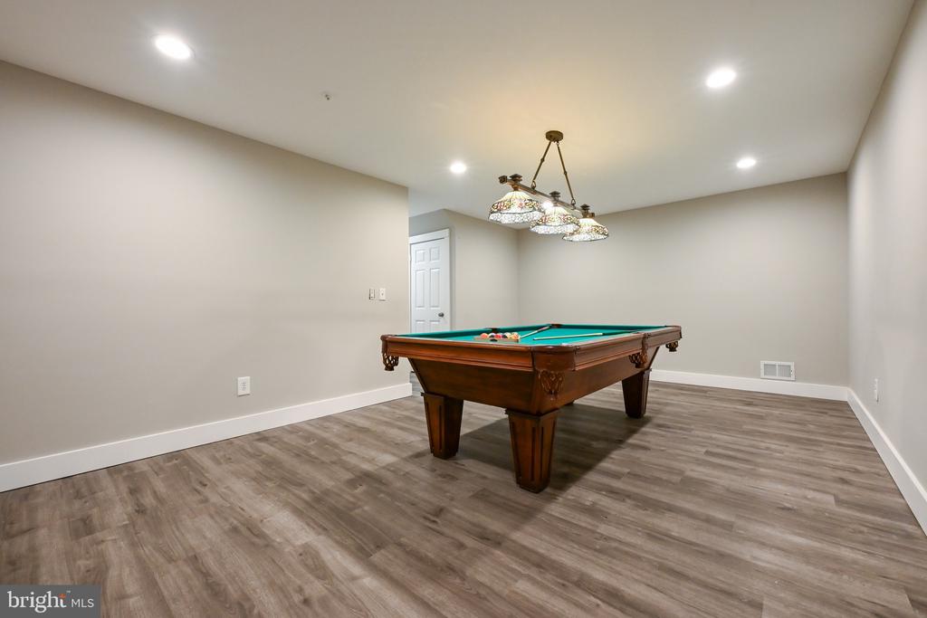 9533 GEORGIAN WAY