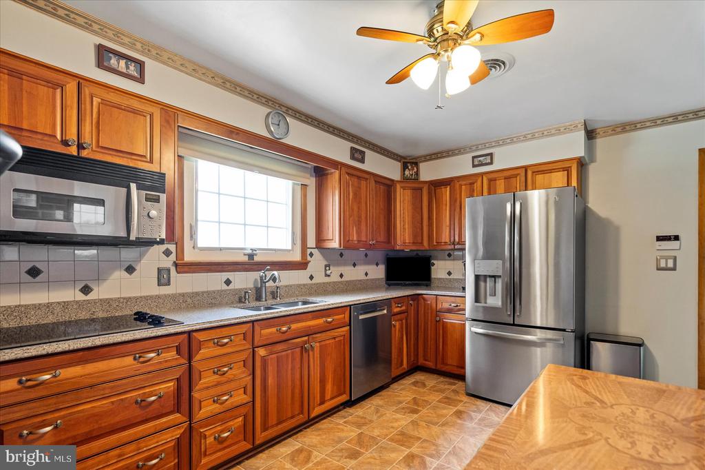 2112 SYKESVILLE ROAD