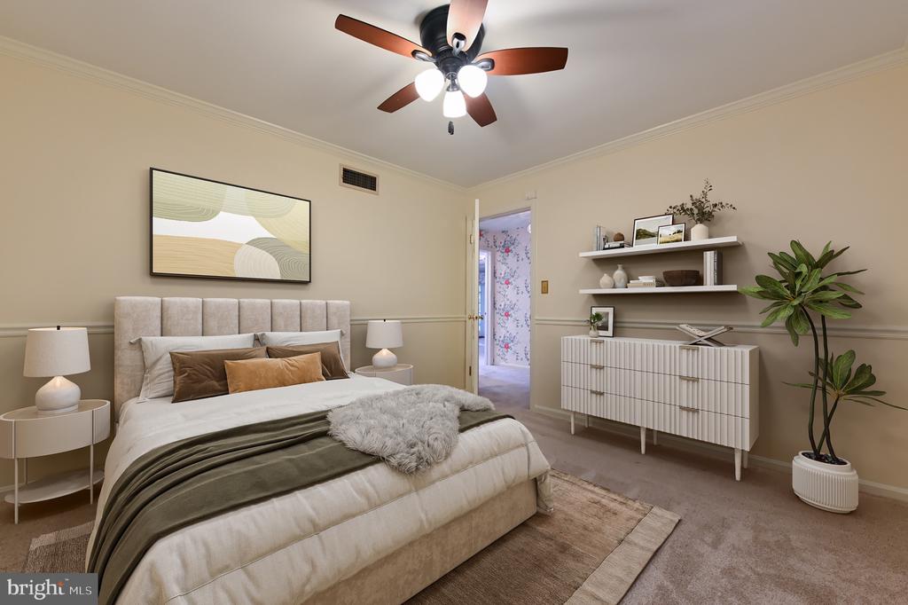 2907 LAWNDALE ROAD