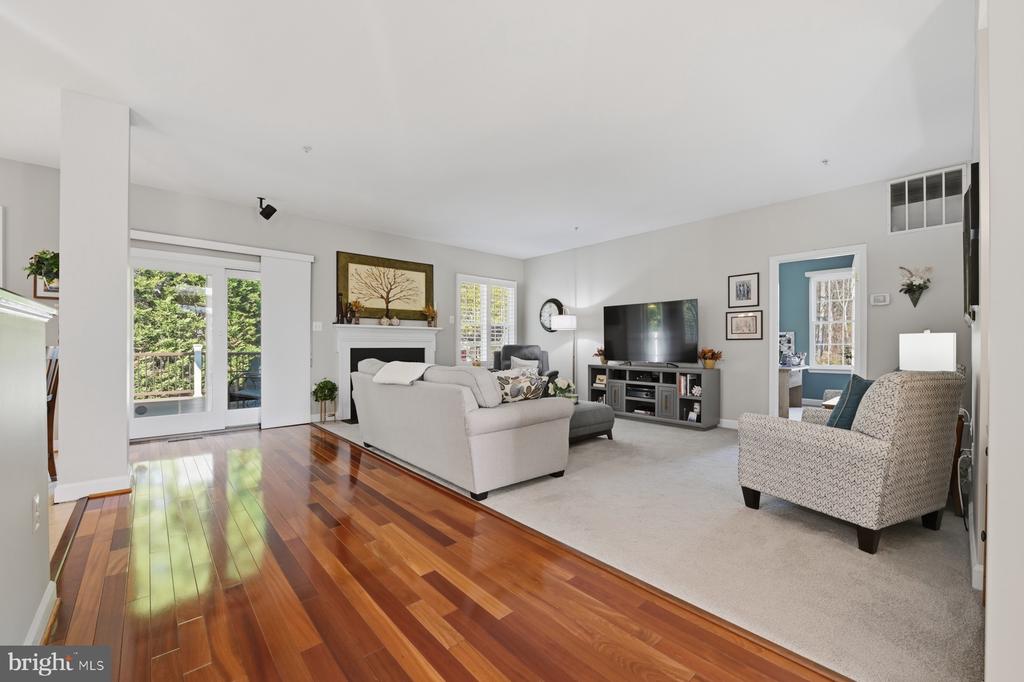 11206 POPLAR GROVE COURT