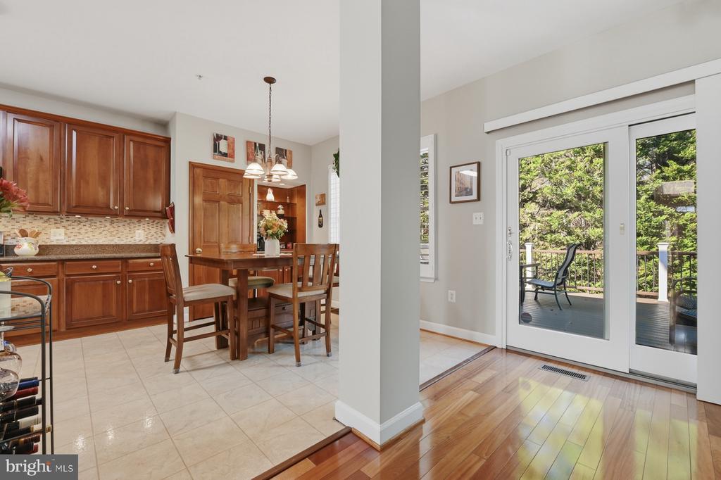 11206 POPLAR GROVE COURT