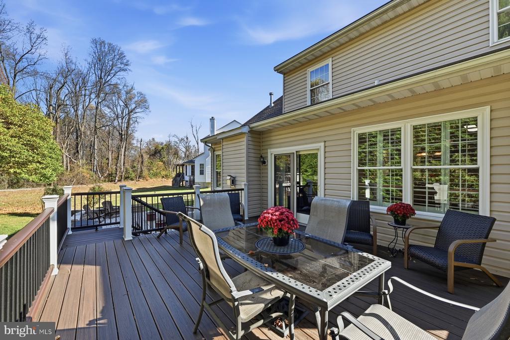 11206 POPLAR GROVE COURT
