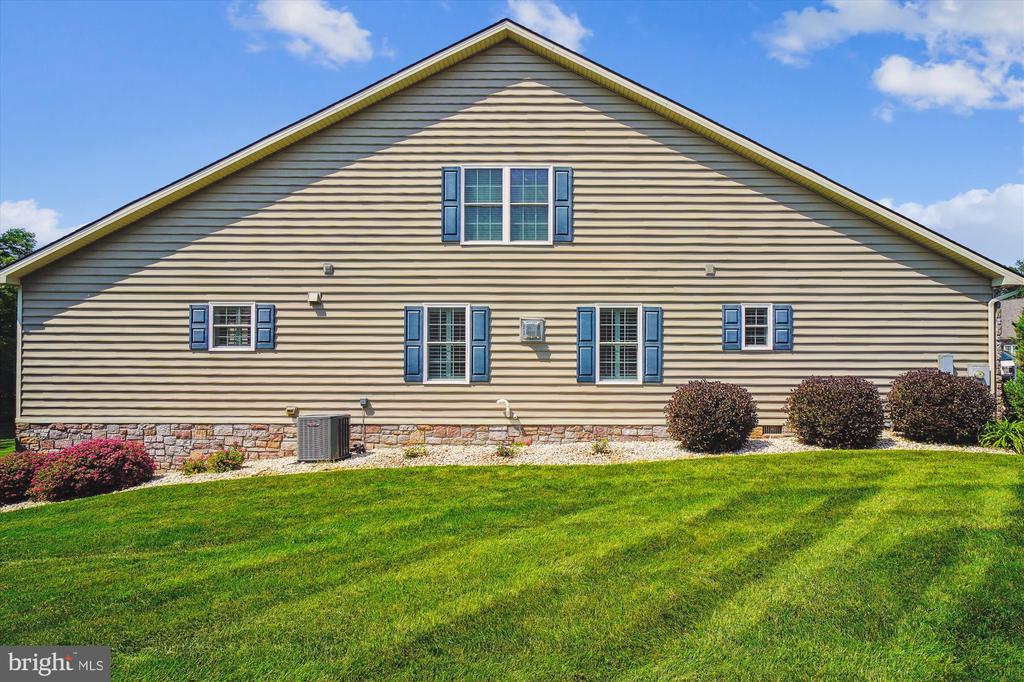 9616 COBBLE STONE COURT