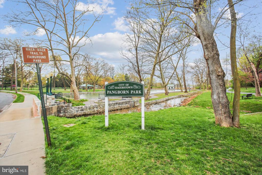 9616 COBBLE STONE COURT