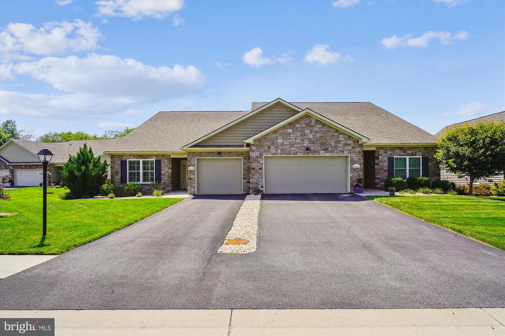 9616 COBBLE STONE COURT