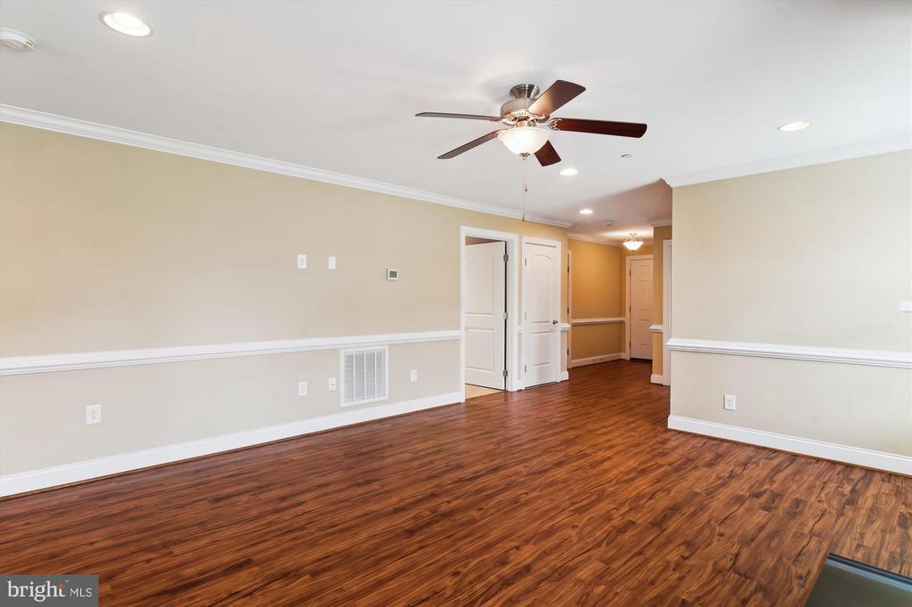 9616 COBBLE STONE COURT
