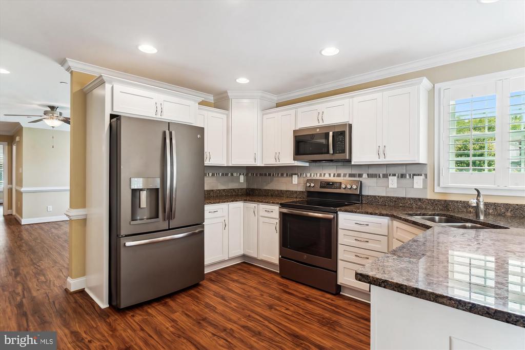 9616 COBBLE STONE COURT
