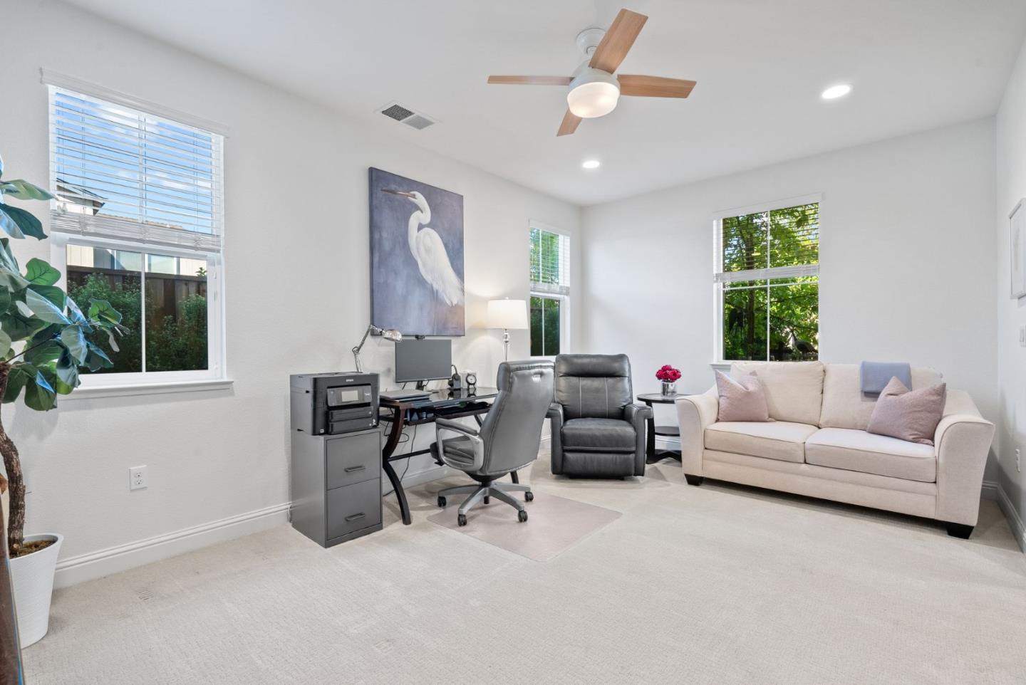 4545 Huntington LN