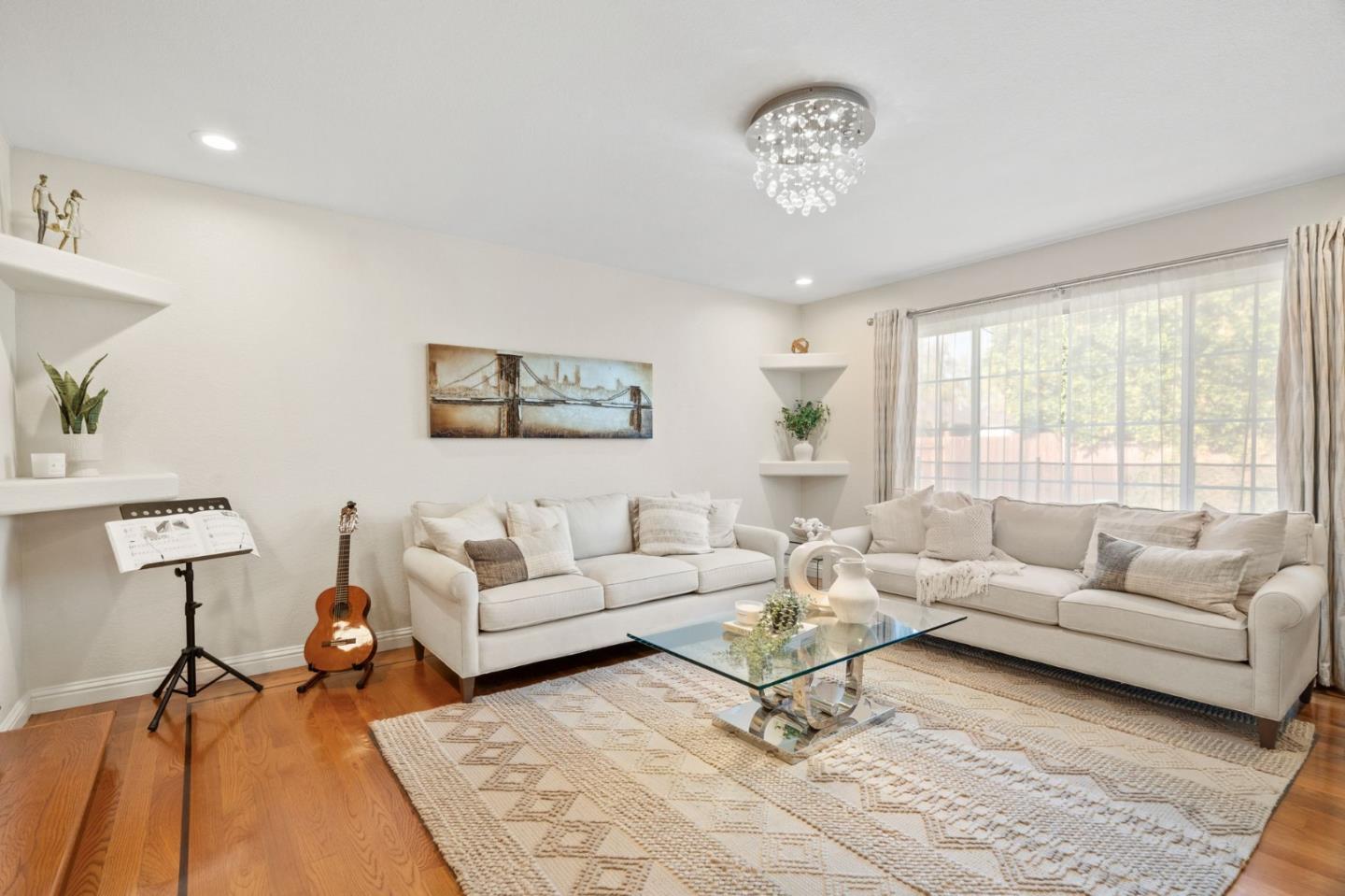 2750 Meridian AVE