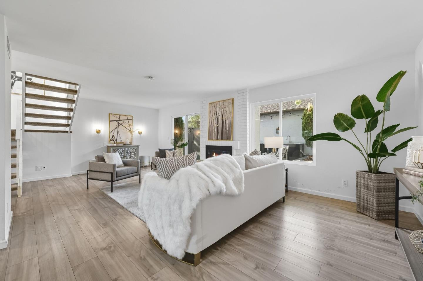 971 Marquette Lane