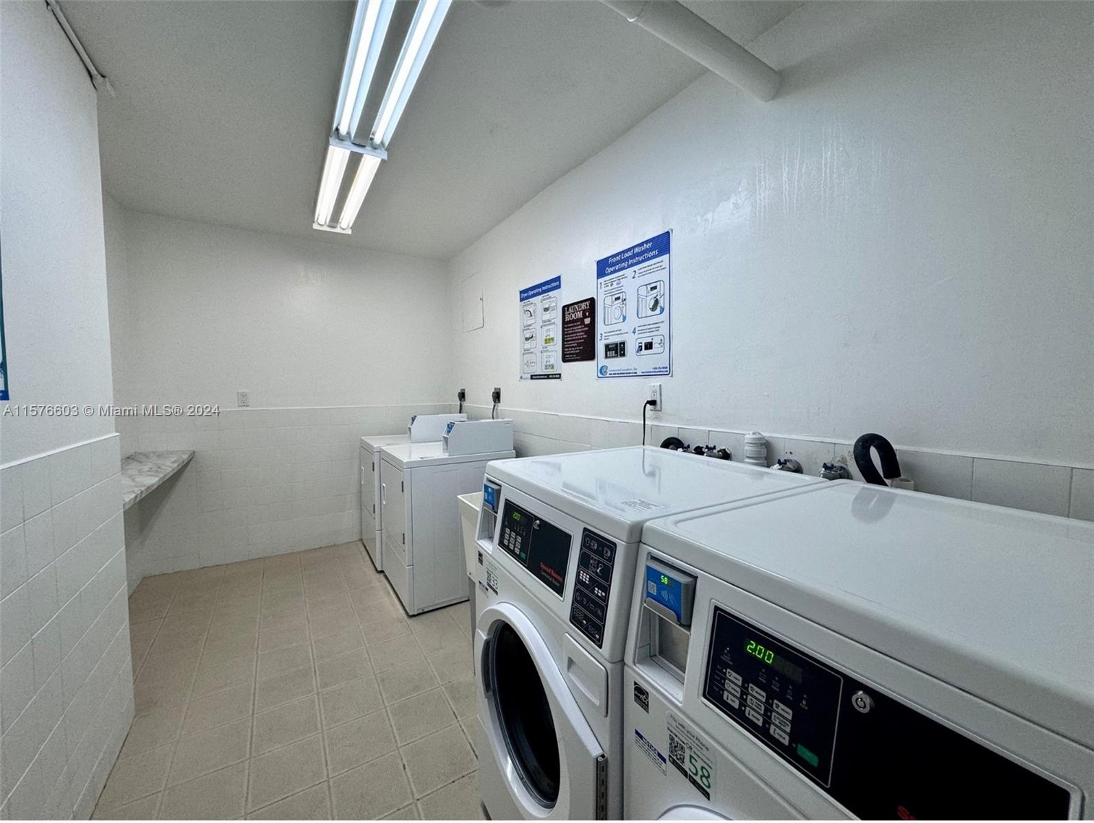 5401 Collins Ave # 1229