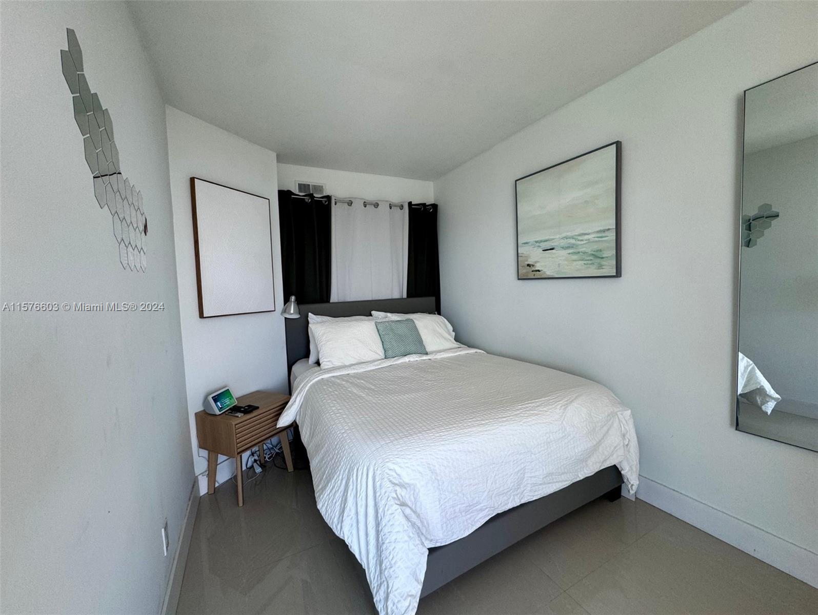 5401 Collins Ave # 1229