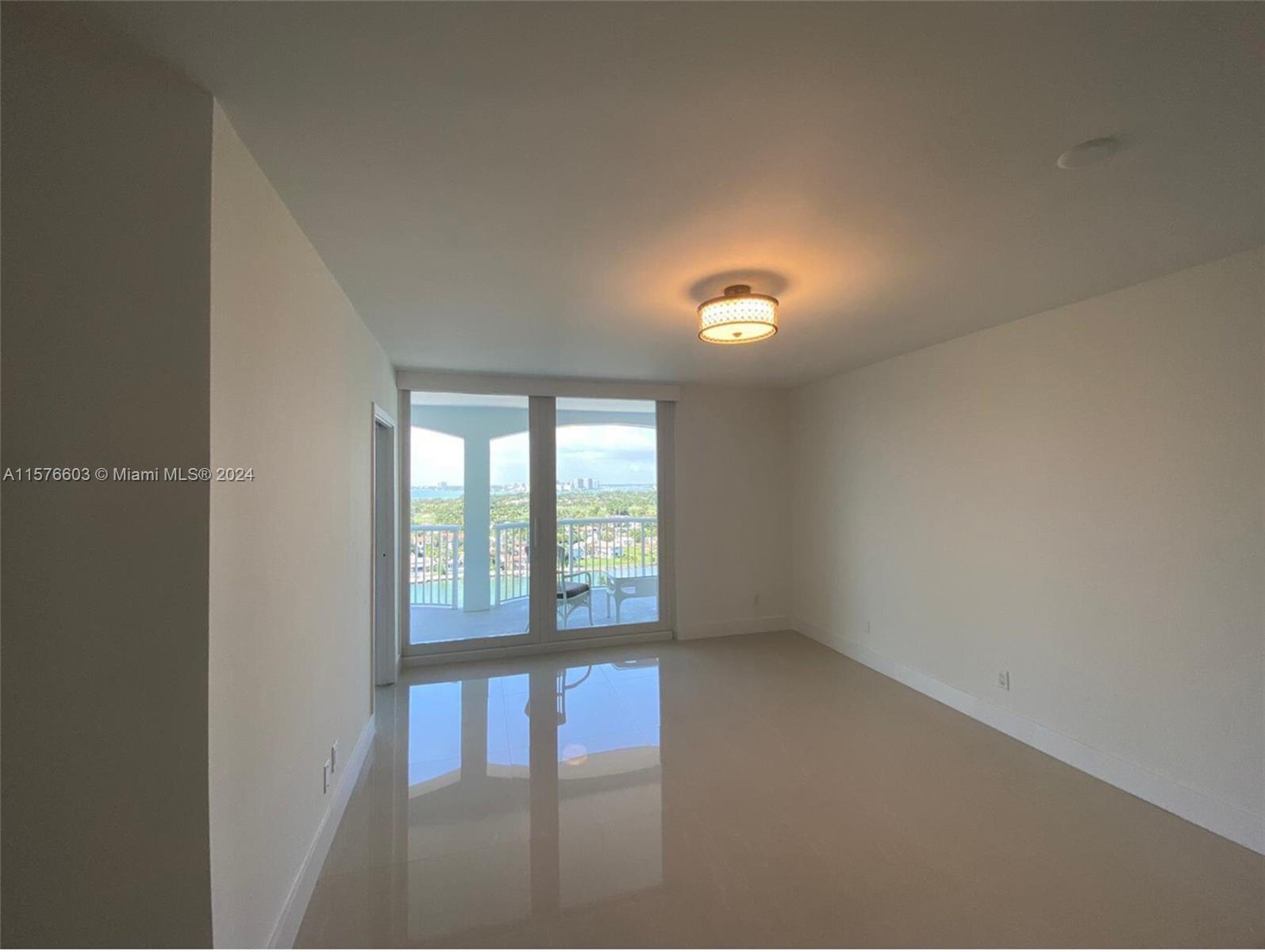 5401 Collins Ave # 1229