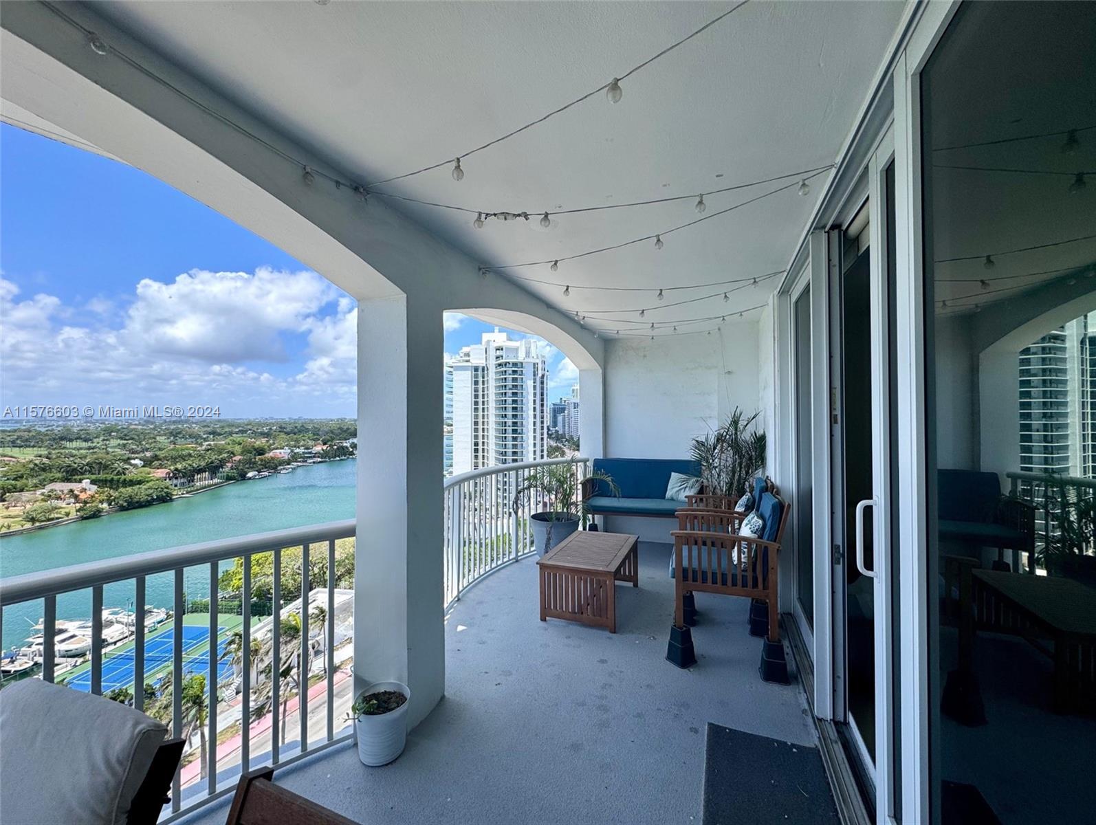 5401 Collins Ave # 1229
