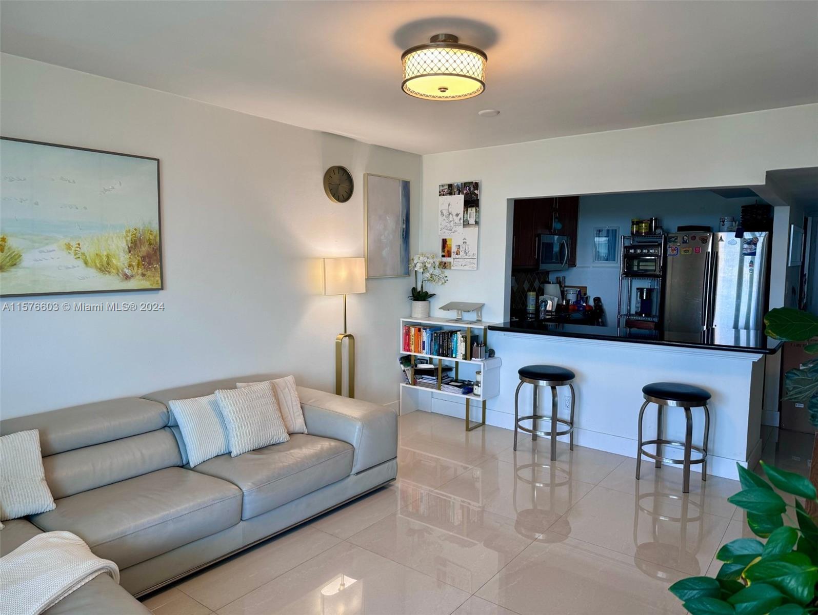 5401 Collins Ave # 1229