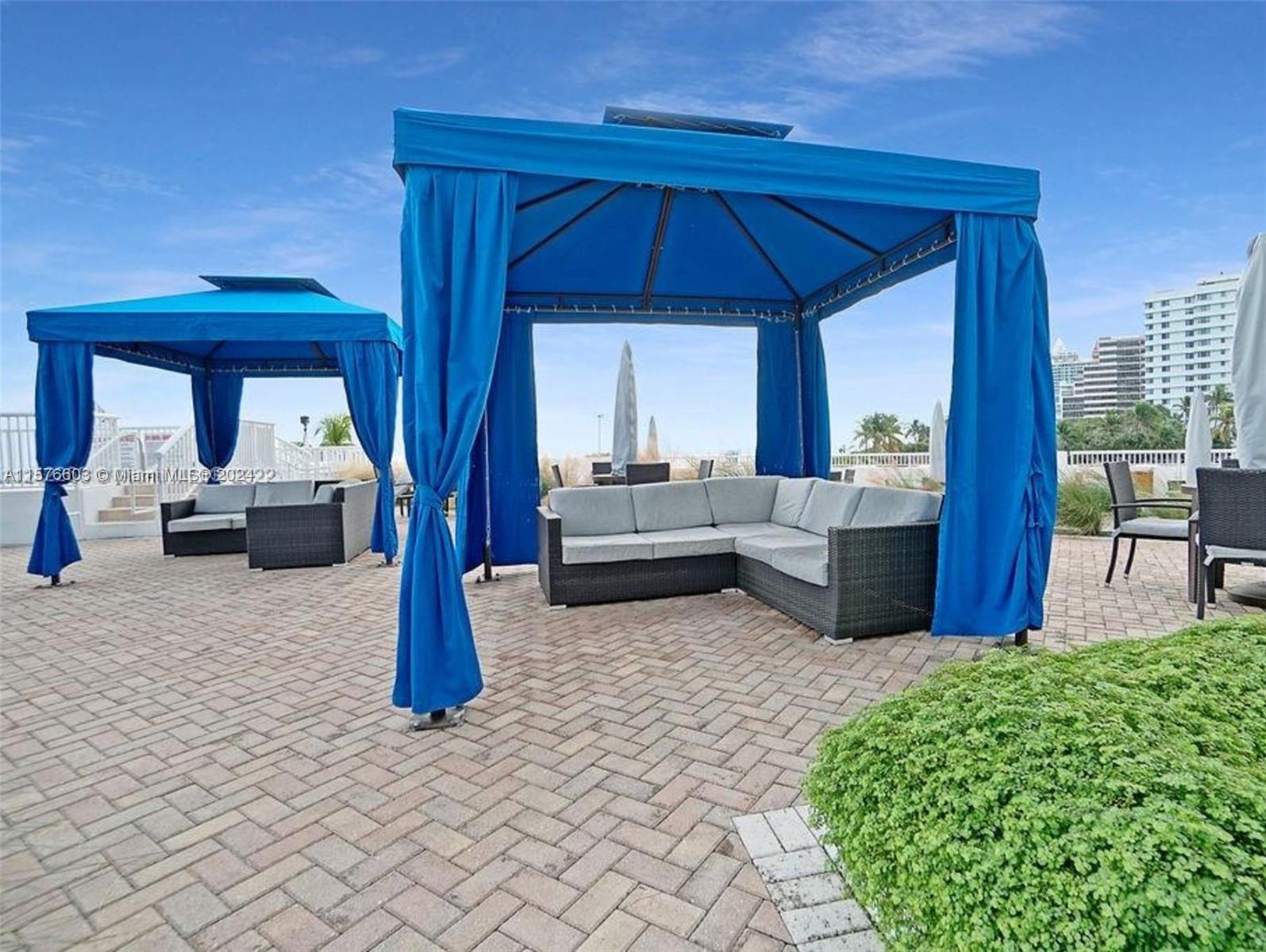 5401 Collins Ave # 1229